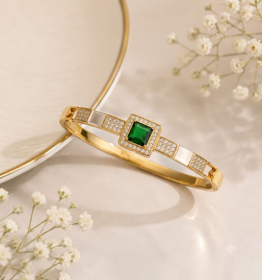 Royal Emerald Halo Bracelet